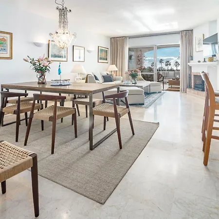 Ma - Elegant With Sea Views Μαρμπέλλα