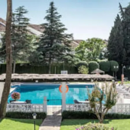 Ma - Elegant With Sea Views