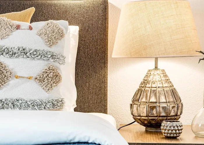 Ma - Elegant With Sea Views شقة