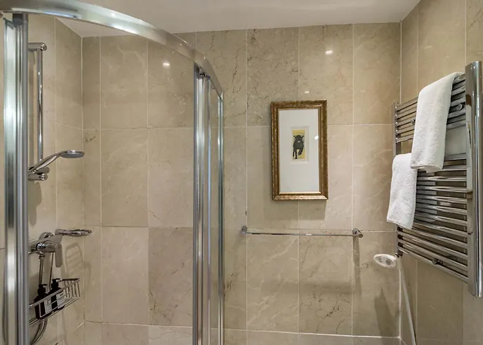 Ma - Elegant With Sea Views