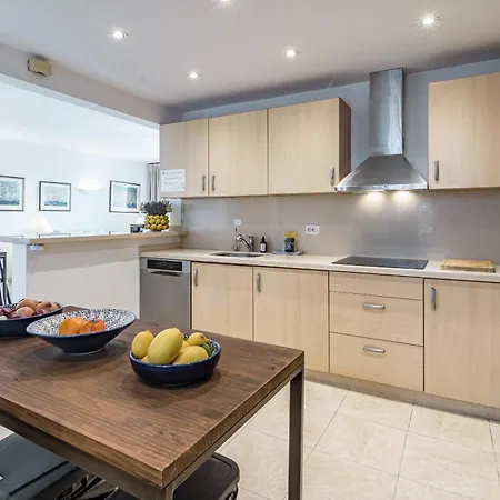 Appartamento Ma - Elegant With Sea Views *